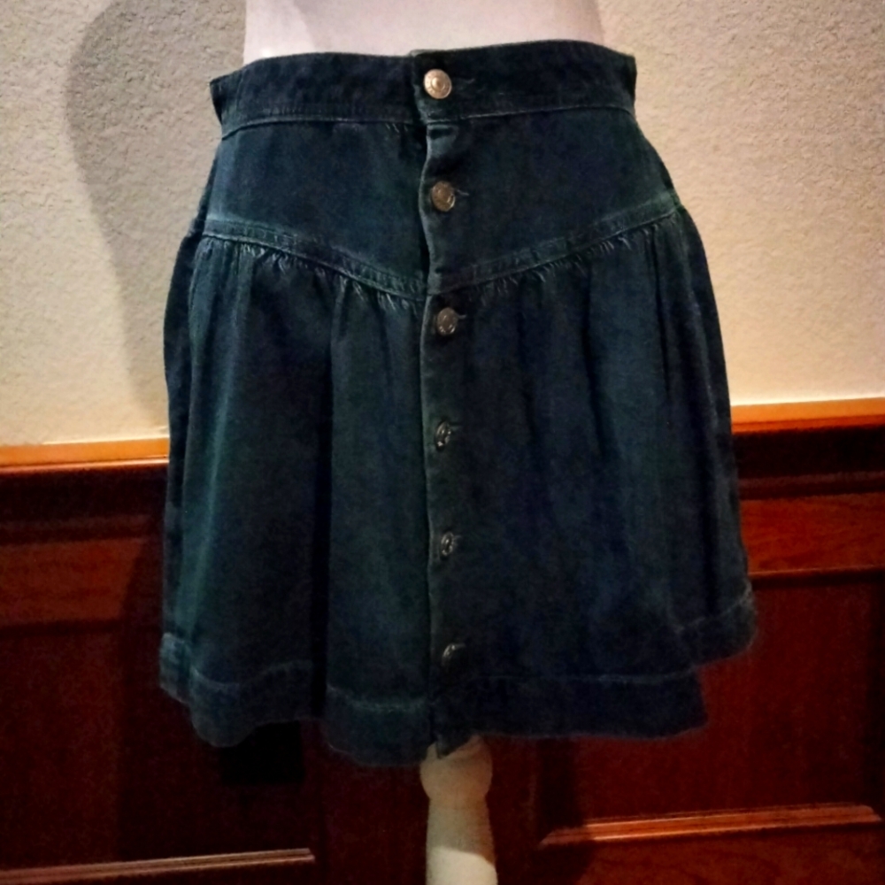 American eagle Jean skirt sz 6